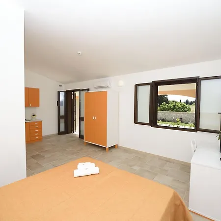 Podere San Luigi Hotel apartamentowy